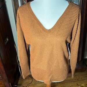 NWT MADISON & Hudson Lightweight Brown Sweater Large. WT216